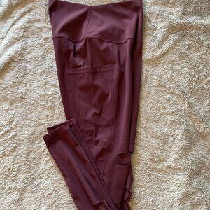 CVG - "Tear It Up" Leggings NWOT (XS)